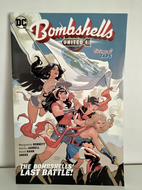 Bombshells: United Vol. 3: Taps by Marguerite Bennett