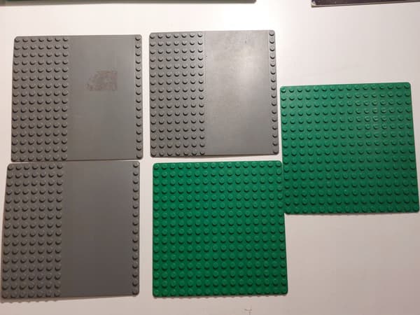 LEGO 16x16 Tiles, 10 pieces, damaged