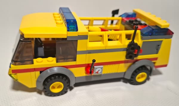 LEGO City: 7891 – Airport Fire Engine