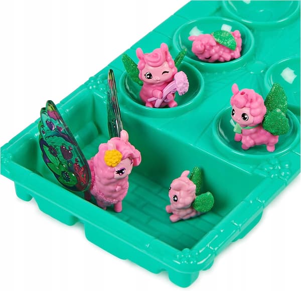 Hatchimals Llama Family Rainbow-Cation Egg Figure Set by Spin Master