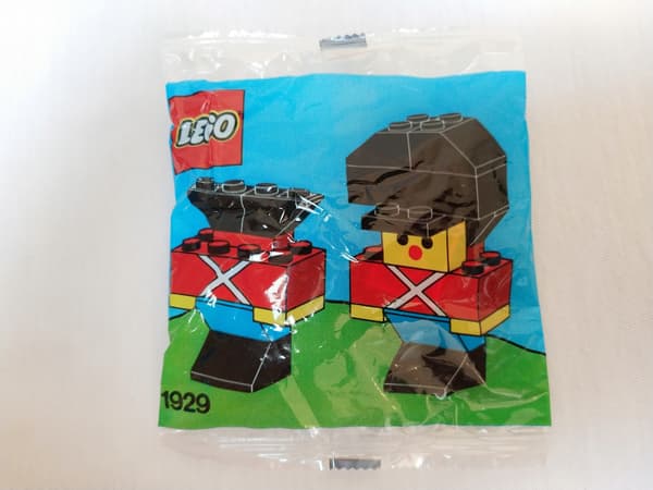 RARE 1929 Lego Royal Guard Polybag MISB 1988