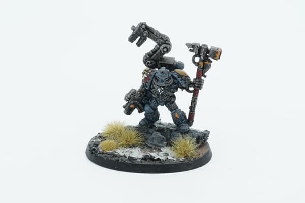 Warhammer 40K Space Wolves Iron Priest Finecast miniature