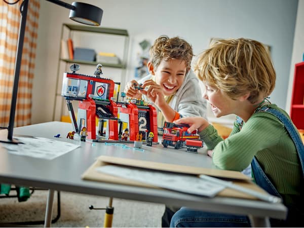 LEGO City 60414 Fire Station with Fire Engine, Car, Vehicle