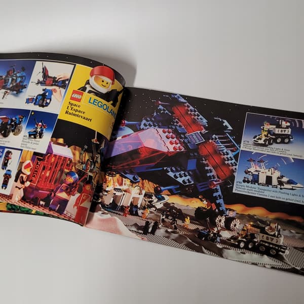 Lego Catalogue 1989: Castle, Forestman, Pirates, Space, Legoland, Town, Technic