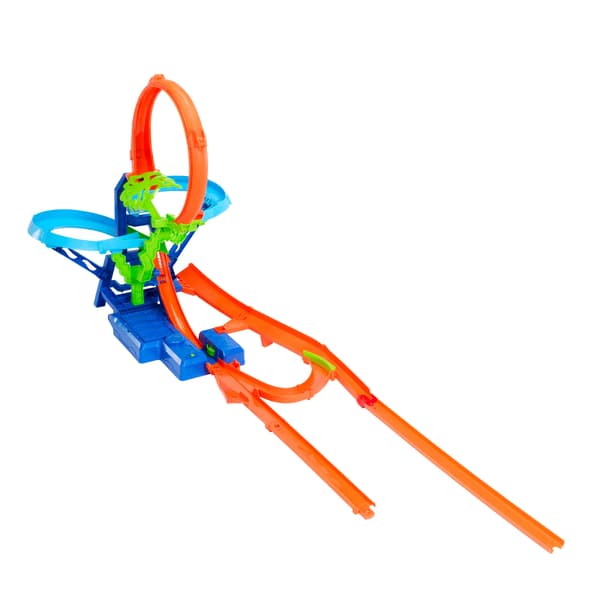 Hot Wheels Stunttrack Infinity Race Track with Accelerator, 1:64 scale