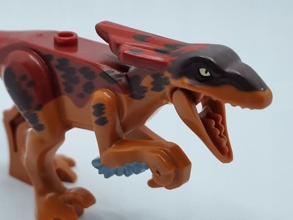 LEGO 76951 Jurassic World DINOSAUR PYRORAPTOR minifigure pyroraptor01