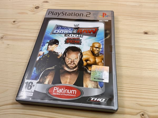 WWE SMACKDOWN VS RAW 2008 – in perfect condition – complete PS2 set