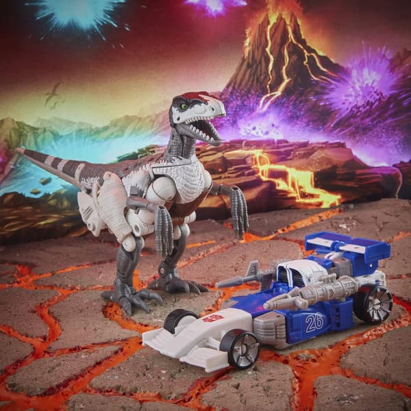 TRANSFORMERS KINGDOM WAR FOR CYBERTON Deluxe Autobot Mirage, Maximal Grimlock