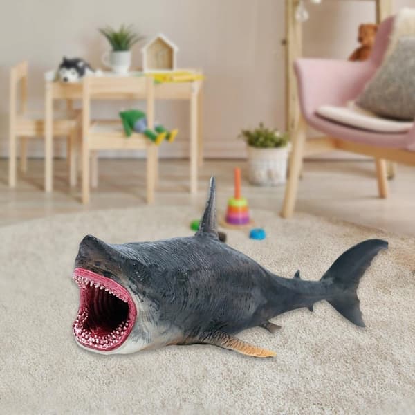 Shark Action Figures Simulation: Hand-painted miniature marine life