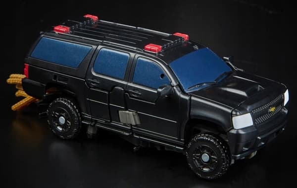 Hasbro Transformers CRANKCASE Generations figure
