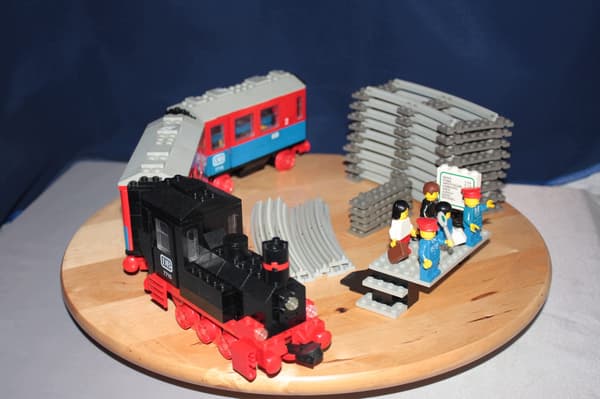 Lego Train 4.5V 7715 Passenger Train