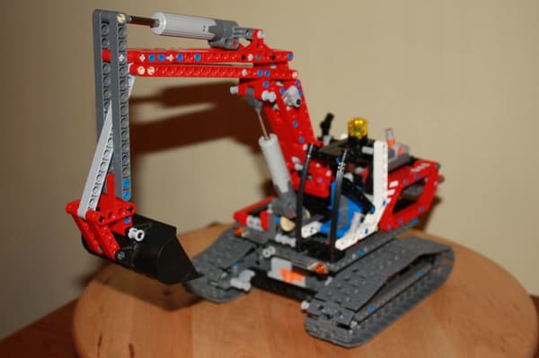 Lego Technic 8294 Excavator with Power Functions