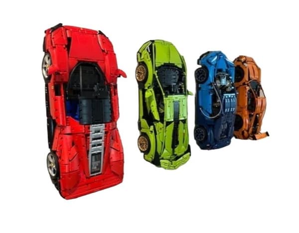 Wall mounts for Lego Technic Supercar (set of 4)