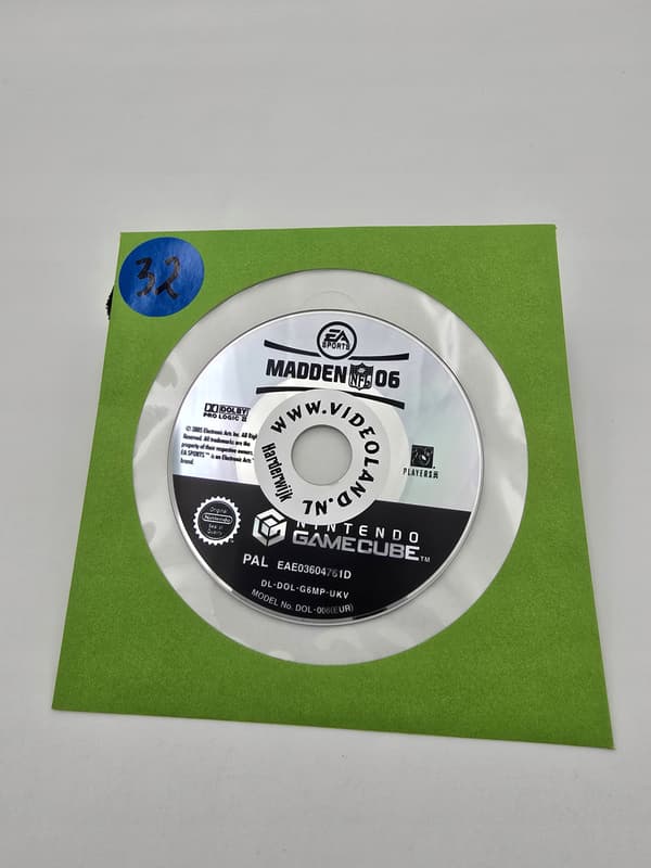 NINTENDO GAMECUBE MADDEN 06