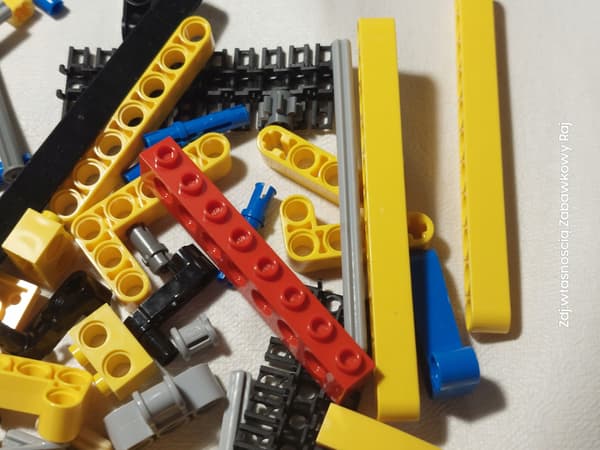 LEGO 9391 Crawler Crane (Tracked Crane)