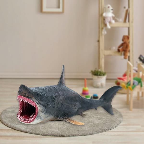 Shark Action Figures Simulation: Hand-painted miniature marine life