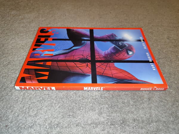 MARVEL Marvels – English edition (protective sleeve)