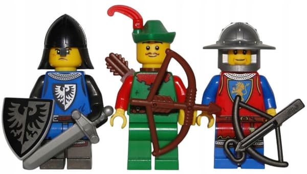NEW LEGO Castle Figures – Castle – Knights with Weapons – 3-piece set