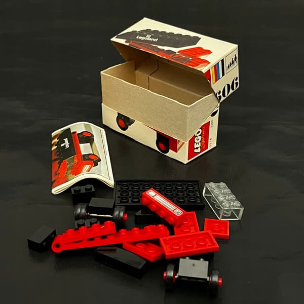 606 LEGO Tipper Truck