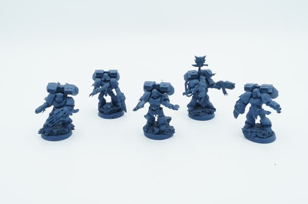 Warhammer 40k Space Wolves Assault Squad – set of 5 plastic miniatures