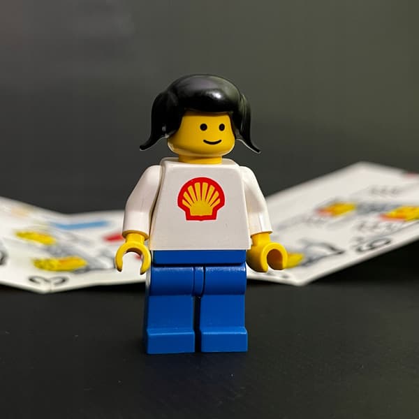 6610 LEGO Petrol Pumps