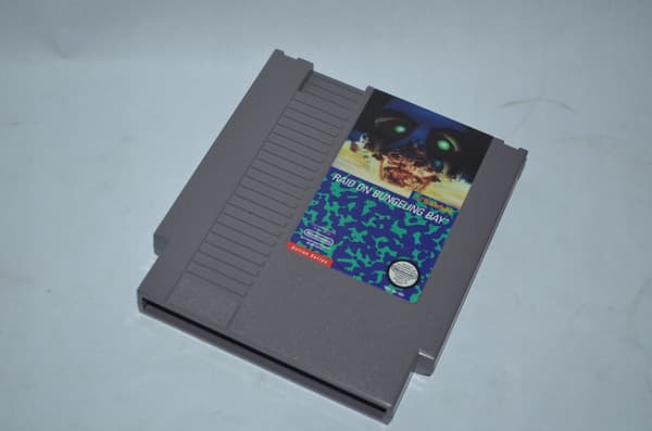 NINTENDO NES RAID ON BUNGELING BAY BOX