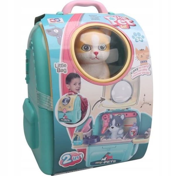 HM Studio: Pet in a rucksack – kitten