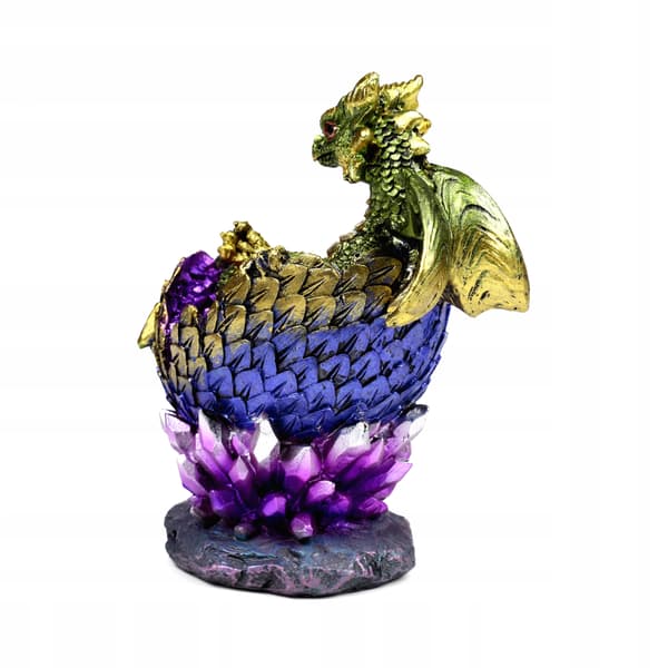 Elementy figurine: A small dragon hatching from a crystal egg