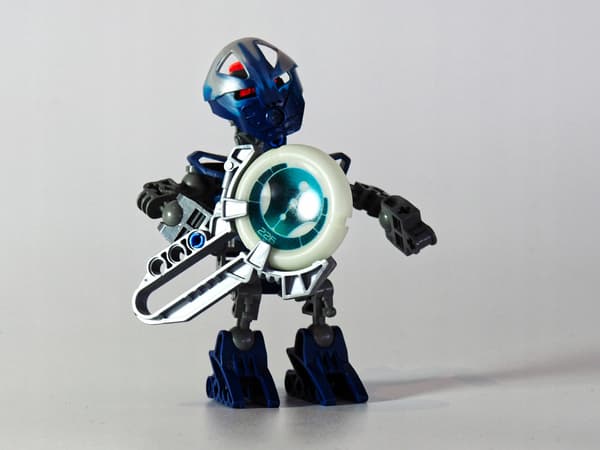 LEGO Bionicle 8608 Matoran Vhisola + Instructions – Second-hand bricks – Robot set