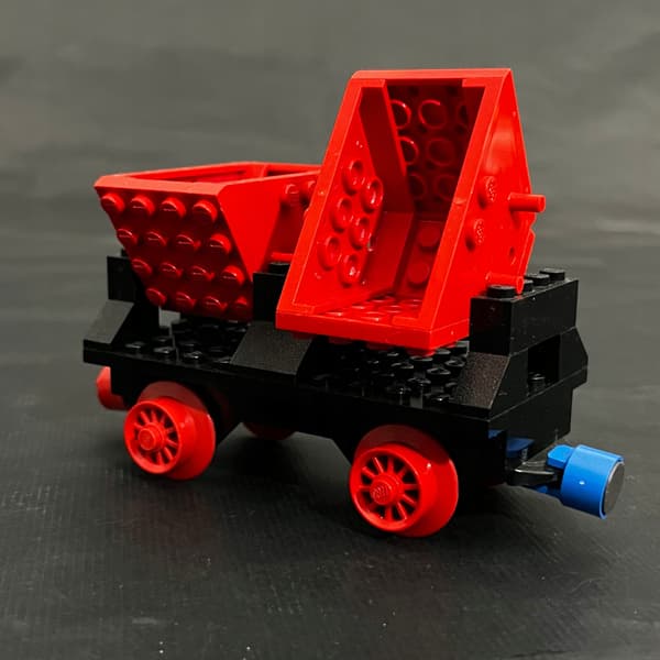 130 LEGO Tipper Lorry
