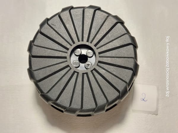 LEGO 2573 black wheel for 6989
