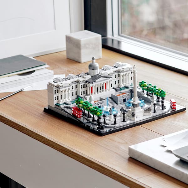 LEGO Architecture 21045 Trafalgar Square