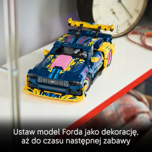 LEGO TECHNIC Tuning Workshop: Ford Mustang GT 42236