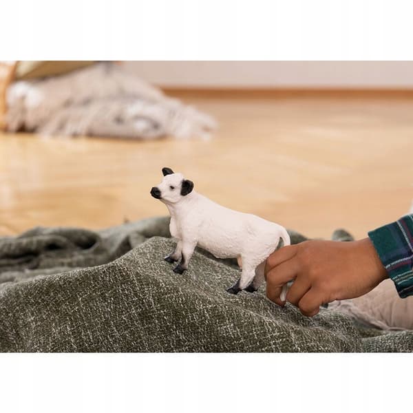 GALLOWAY COW (FIGURINE)