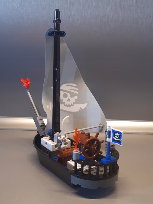 LEGO Pirates 7072 Kragg’s Pirate Boat
