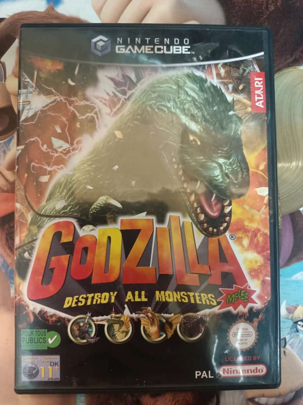 GAMECUBE GODZILLA: DESTROY ALL MONSTERS MELEE / FIGHTING GAME