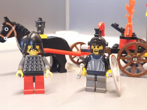 Lego Castle 6027 Bat Lord’s Catapult (No. 2)