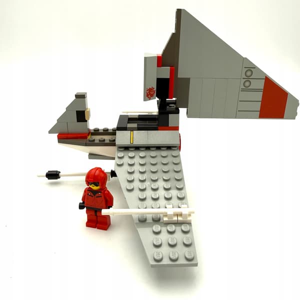 Lego Star Wars 4477 – T-16 Skychopper from 2003