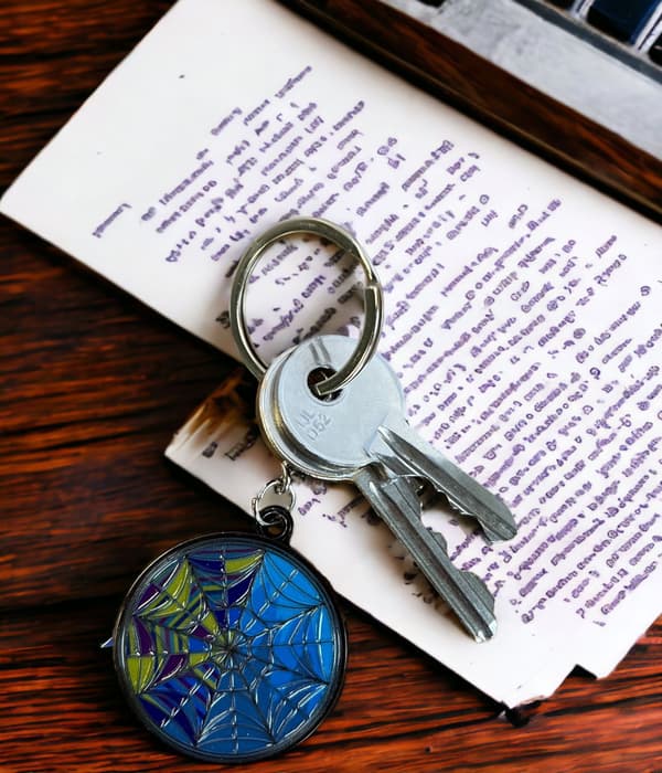 Wednesday – Gift set: key ring and socks
