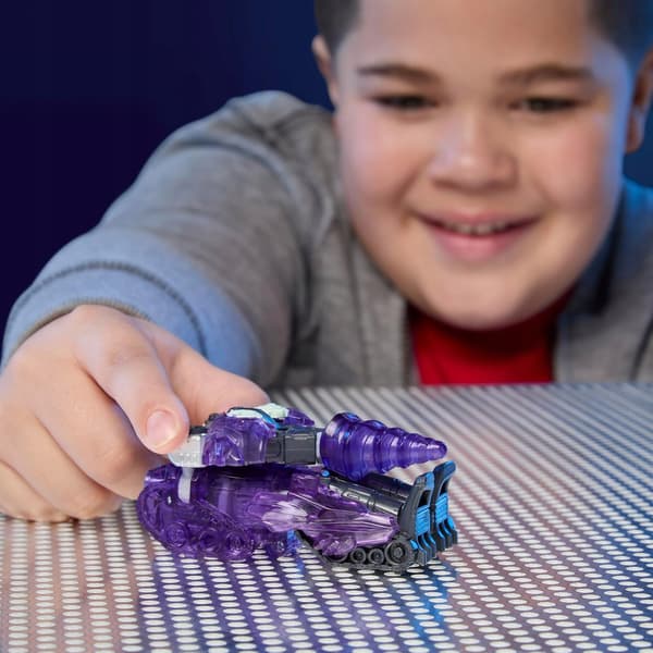 HASBRO Transformers Cyberworld Energon Surge Megatron Figure
