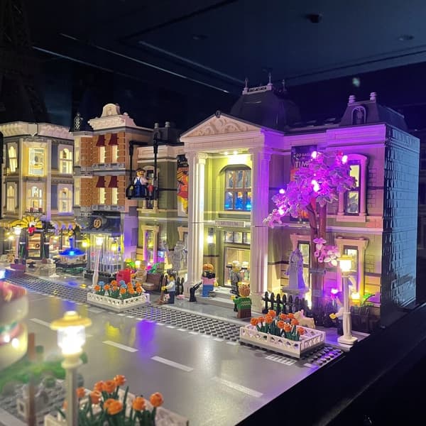 Lighting set for the LEGO Walt Disney Camera 43230