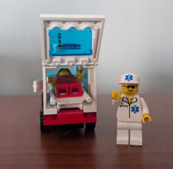 Lego 6666 Ambulance