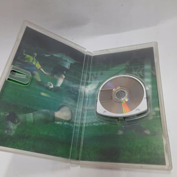 Pro Evolution Soccer 5 [PSP] Sony PSP