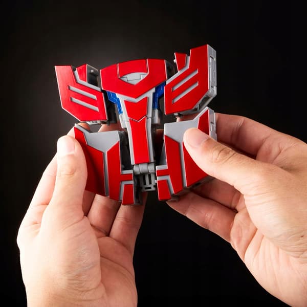 Optimus Prime – Transformers Icons (Voyager Class)