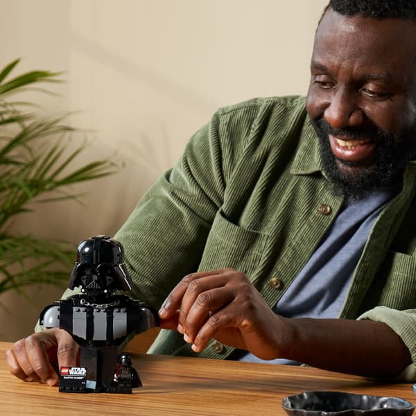 LEGO Star Wars Darth Vader Bust 75439