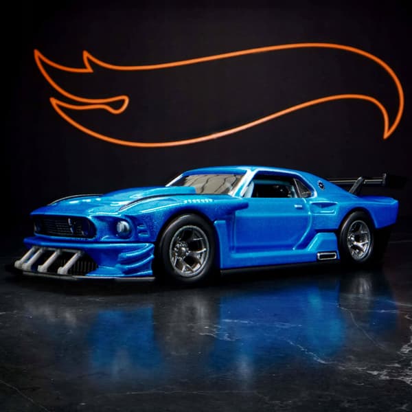 Modified '69 Ford Mustang 1/64 HOT WHEELS Elite 64 HGW13