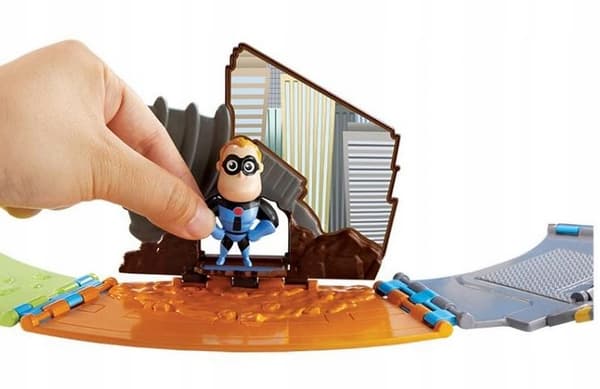 Pixar MINI WORLD GAME SET
