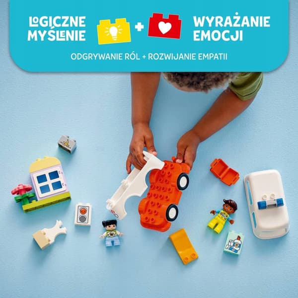 LEGO DUPLO TOWN Ambulance with Driver 10447