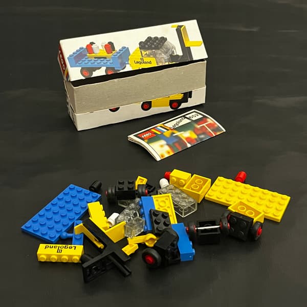 652 LEGO Forklift and Trailer
