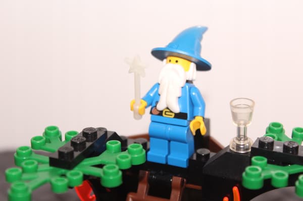 LEGO CASTLE CLASSIC 6020 Magic Shop Set